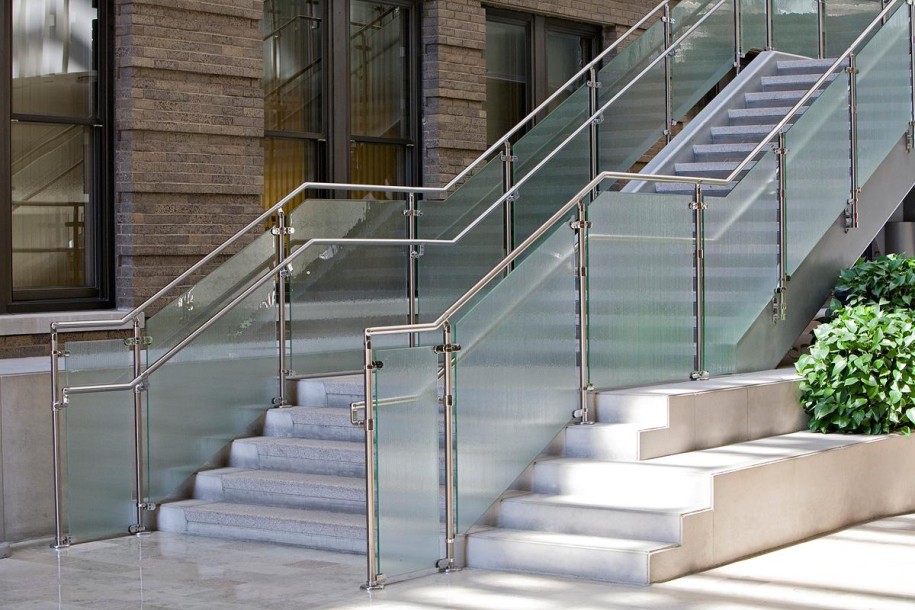 Stainless steel railing design.jpg